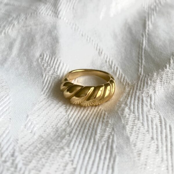 PREORDER Capri Gold Ring